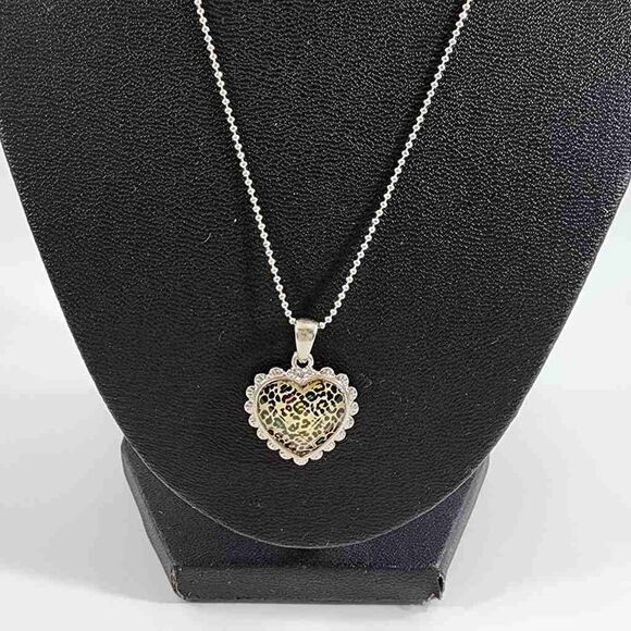 Betsey Johnson Child  heart leopard colorful necklace - Picture 2 of 4